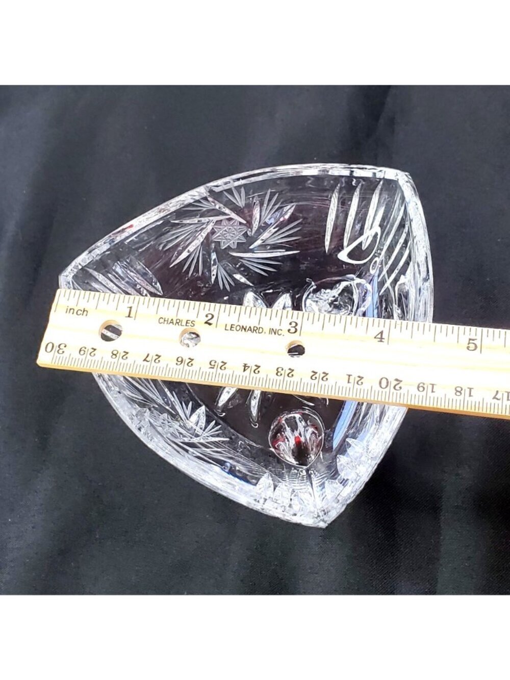 VTG Hazel Atlas Triangular Crystal Candy Bowl Footed Pinwheel Design 4.5 inch - Picture 4 of 13